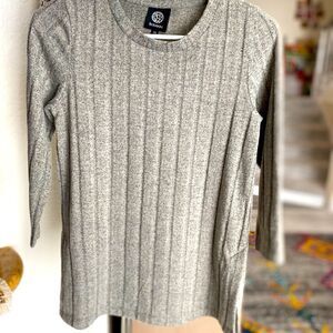 Bobeau gray ribbed 3/4 sleeve crew neck long sleeve knit NWT